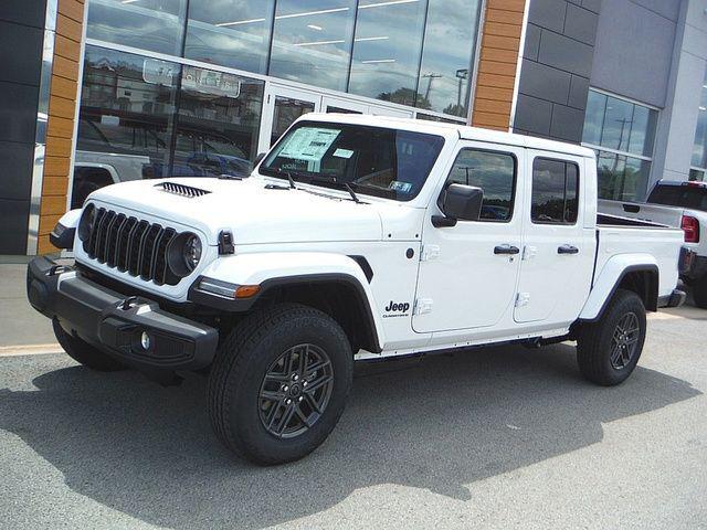 2026 Jeep Gladiator GLADIATOR SPORT S 4X4 2026 Jeep Gladiator GLADIATOR SPORT S 4X4