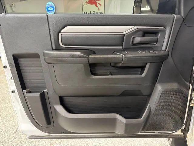2022 Ram 3500 Tradesman Regular Cab 4x4 8' Box