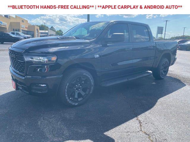 2026 RAM 1500 RAM 1500 EXPRESS CREW CAB 4X4 57 BOX