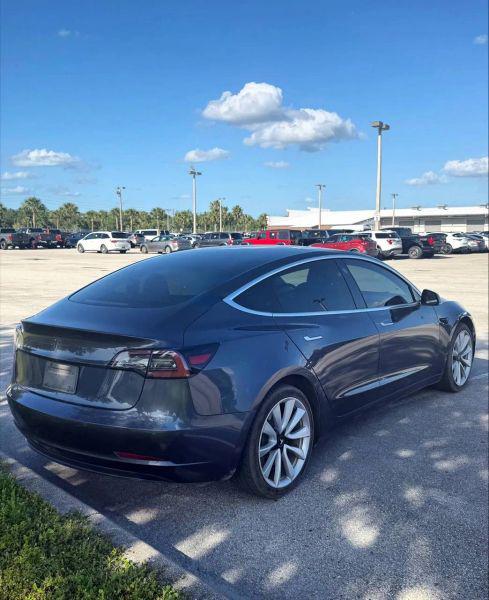 2020 Tesla Model 3 Standard Range Rear-Wheel Drive