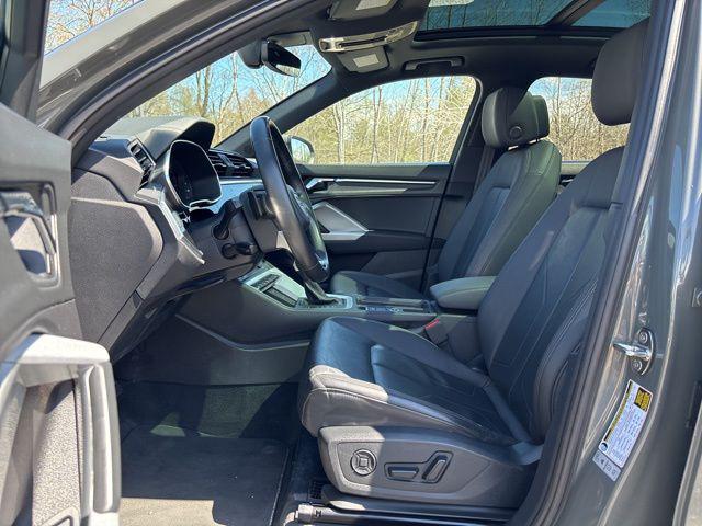 2022 Audi Q3 Premium Plus 45 TFSI S line quattro Tiptronic
