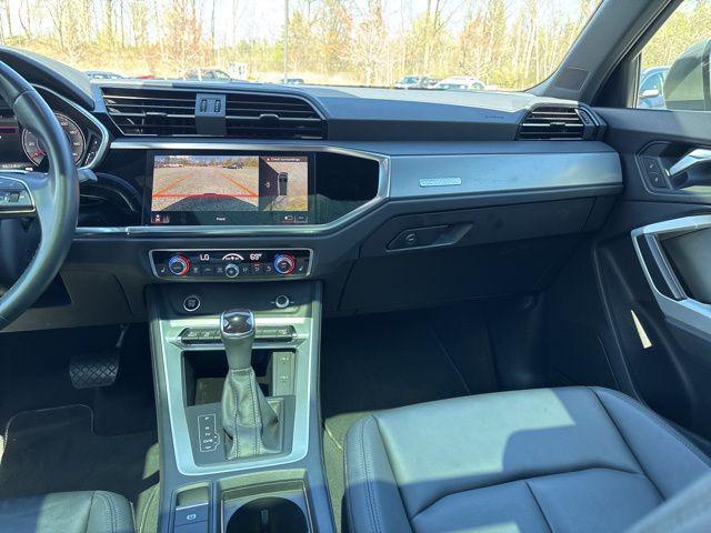 2022 Audi Q3 Premium Plus 45 TFSI S line quattro Tiptronic
