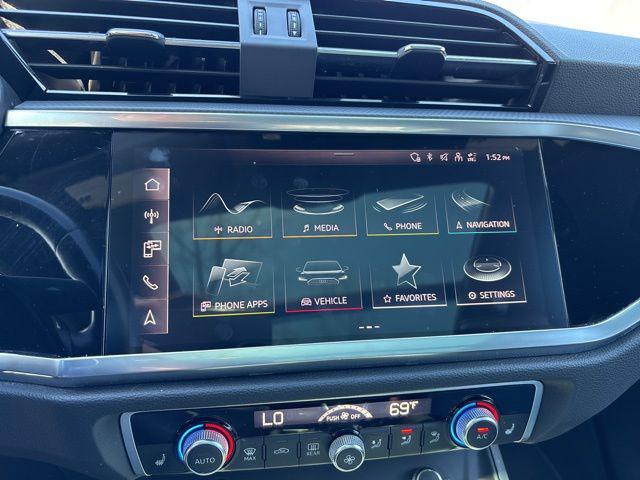 2022 Audi Q3 Premium Plus 45 TFSI S line quattro Tiptronic