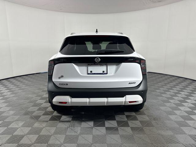 2026 Nissan Kicks SV