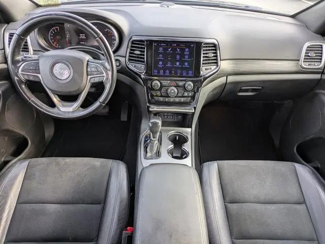 2020 Jeep Grand Cherokee Laredo E 4x4