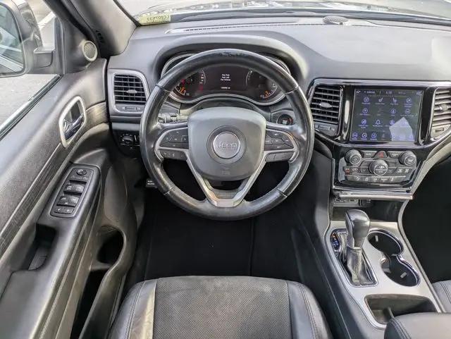 2020 Jeep Grand Cherokee Laredo E 4x4