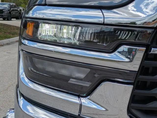 2026 Ram 3500 Tradesman Crew Cab 4x4 8' Box