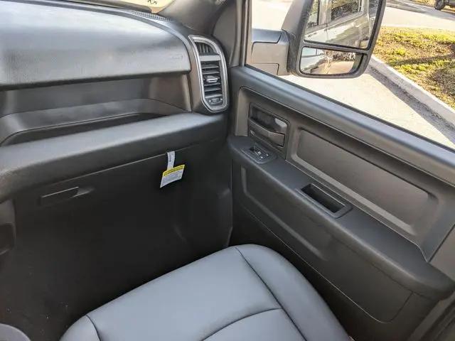 2026 Ram 3500 Tradesman Crew Cab 4x4 8' Box