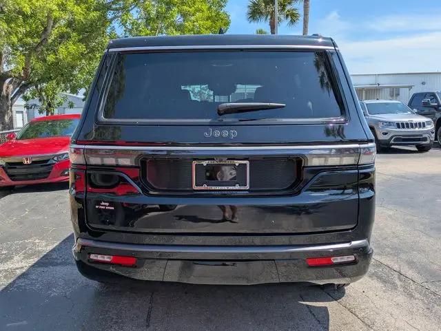 2026 Jeep Grand Wagoneer 4x2