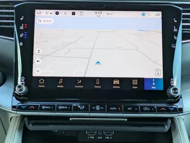 2026 Jeep Grand Wagoneer 4x2