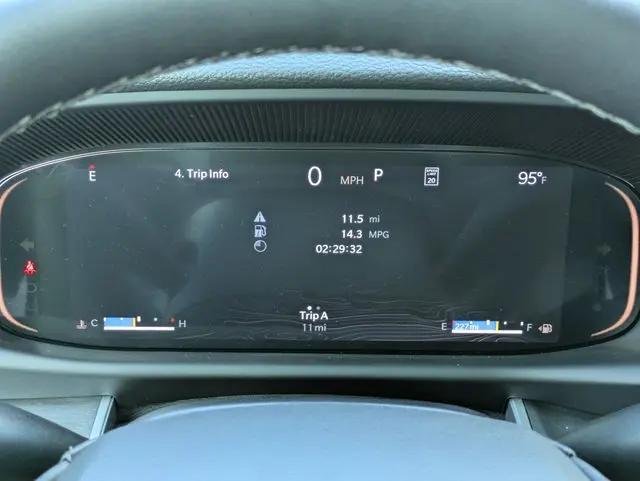 2026 Jeep Grand Wagoneer 4x2