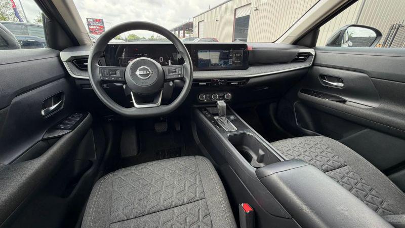 2025 Nissan Kicks SV FWD