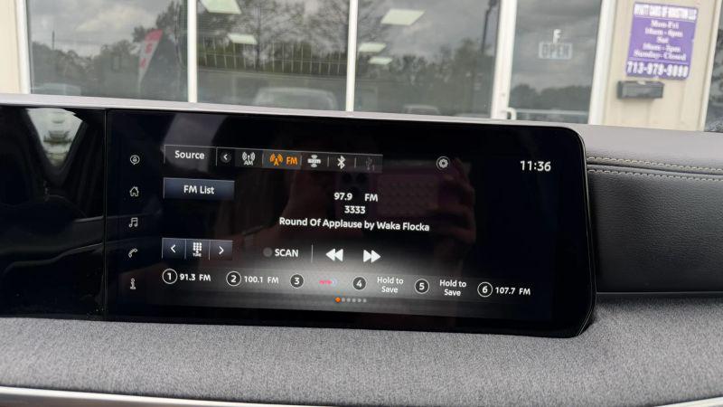2025 Nissan Kicks SV FWD