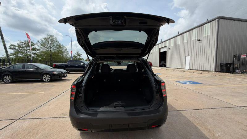2025 Nissan Kicks SV FWD