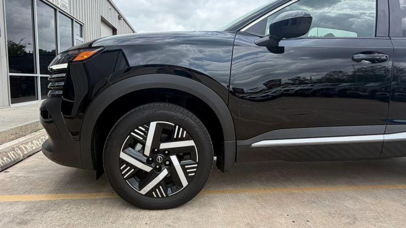 2025 Nissan Kicks SV FWD