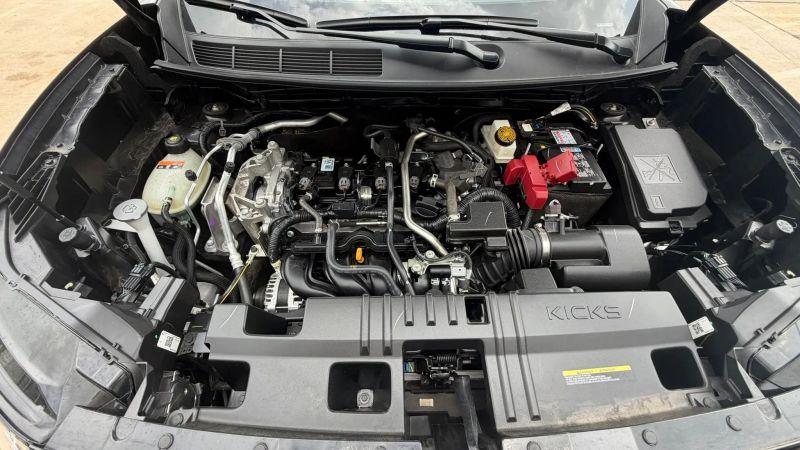 2025 Nissan Kicks SV FWD