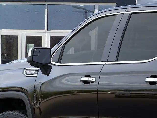 2026 GMC Sierra 1500 Crew Cab, Short Bed, SLT, 4WD