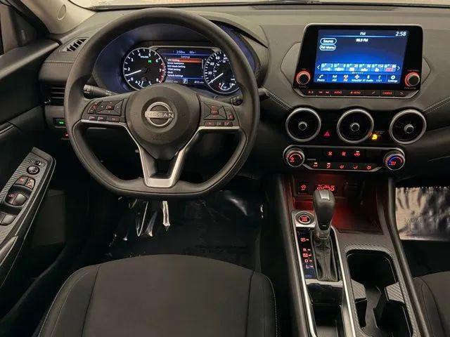 2024 Nissan Sentra SV Xtronic CVT