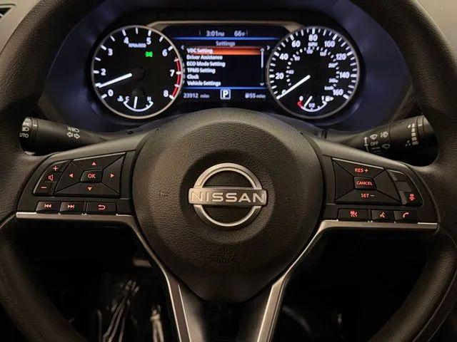 2024 Nissan Sentra SV Xtronic CVT