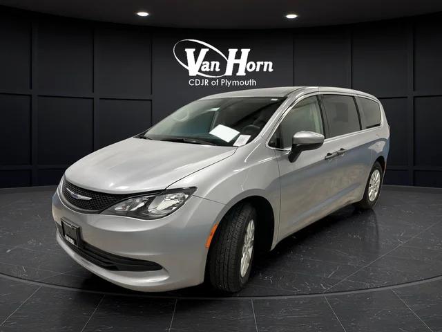 2020 Chrysler Voyager L
