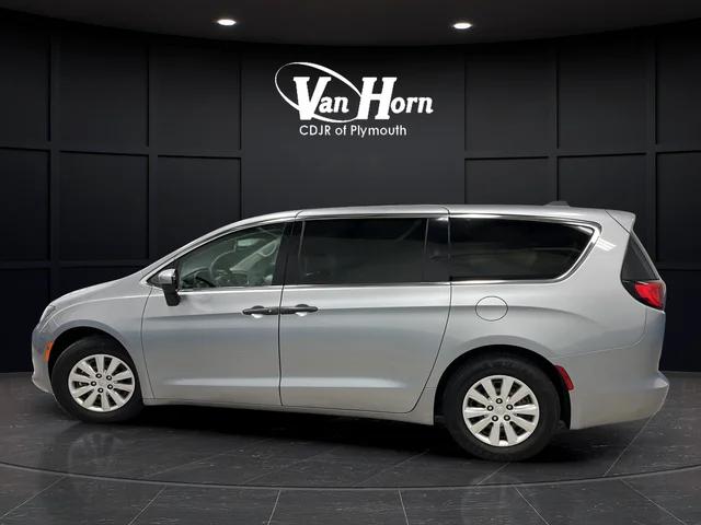 2020 Chrysler Voyager L