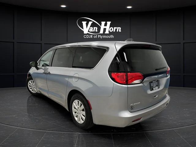2020 Chrysler Voyager L