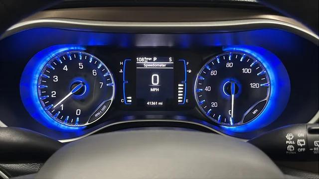 2020 Chrysler Voyager L