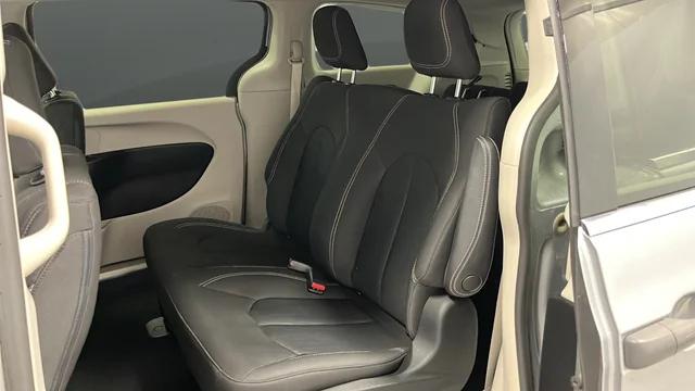 2020 Chrysler Voyager L