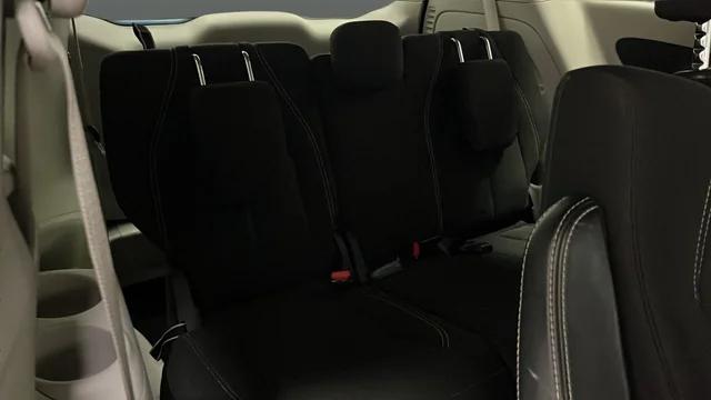 2020 Chrysler Voyager L