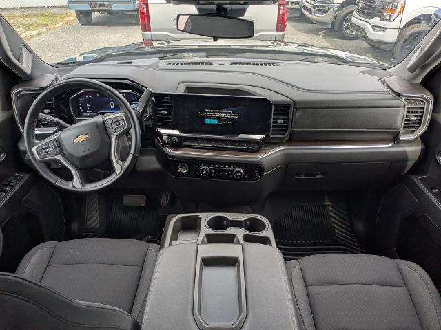 2023 Chevrolet Silverado 1500 4WD Crew Cab Short Bed LT with 2FL