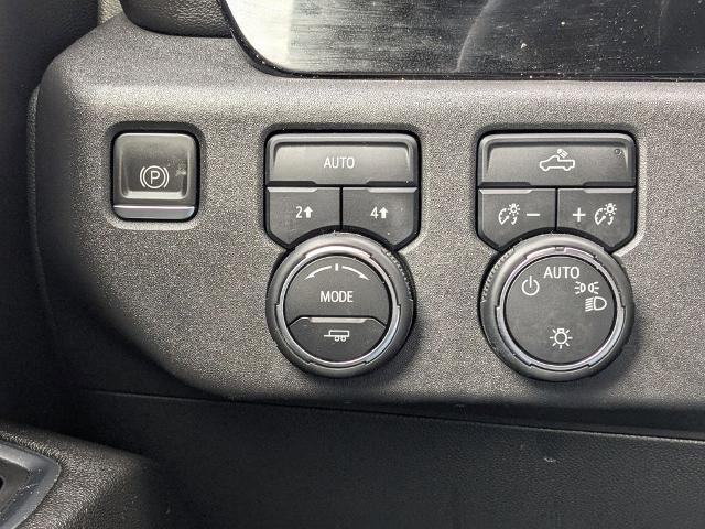 2023 Chevrolet Silverado 1500 4WD Crew Cab Short Bed LT with 2FL