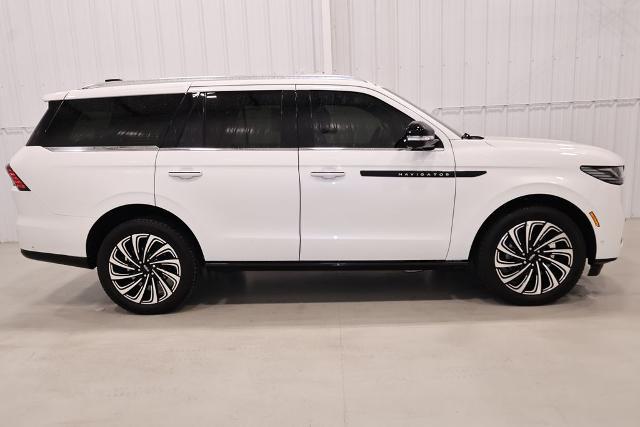 2025 Lincoln Navigator Black Label