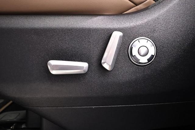 2025 Lincoln Navigator Black Label