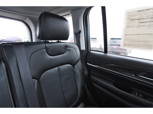 2023 Jeep Grand Cherokee Limited 4x2