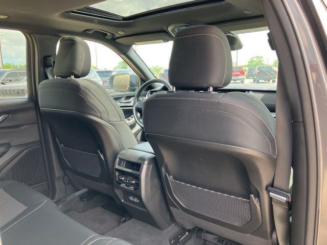 2025 Jeep Grand Cherokee Laredo X 4x2