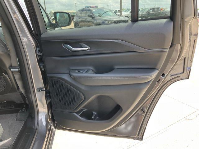 2025 Jeep Grand Cherokee Laredo X 4x2
