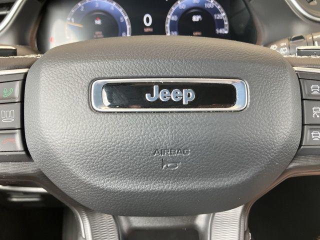 2025 Jeep Grand Cherokee Laredo X 4x2