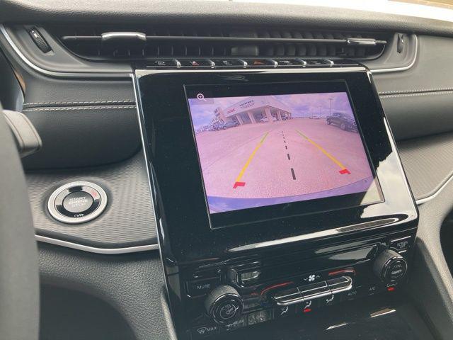 2025 Jeep Grand Cherokee Laredo X 4x2