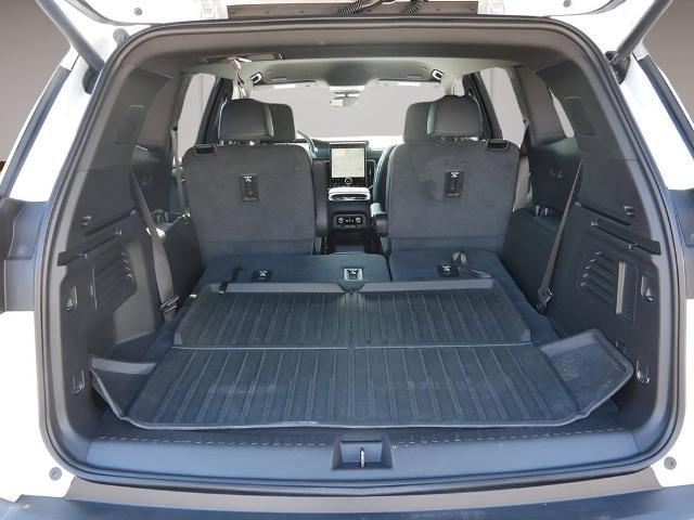 2025 GMC Acadia AWD AT4