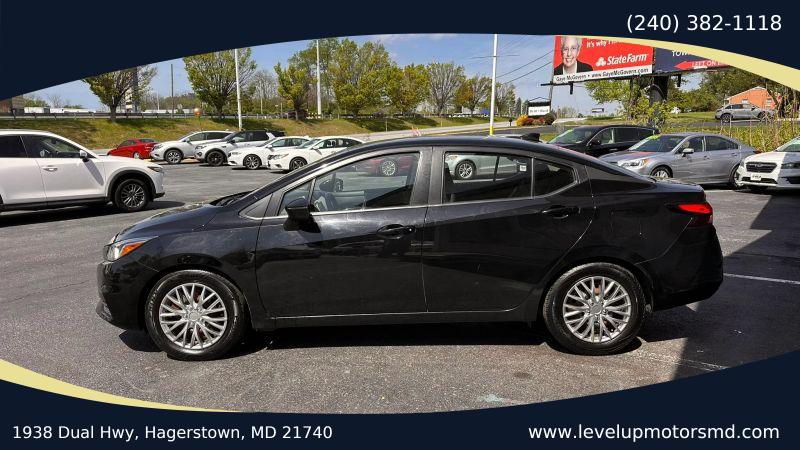 2020 Nissan Versa SV Xtronic CVT