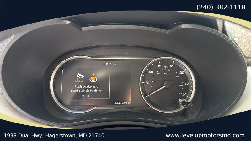 2020 Nissan Versa SV Xtronic CVT