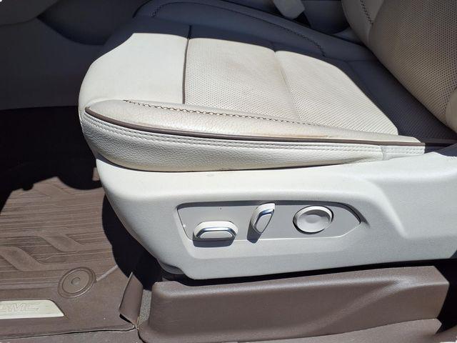 2023 GMC Yukon XL 4WD Denali