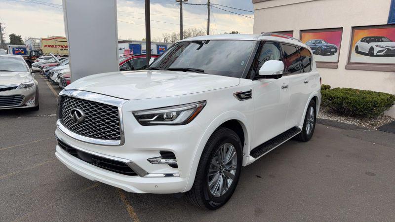 2024 INFINITI QX80 LUXE for sale in New Britain, CT