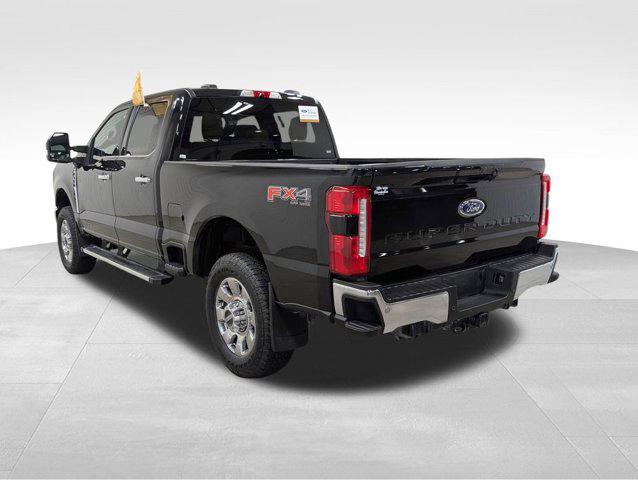 2025 Ford F-350 LARIAT
