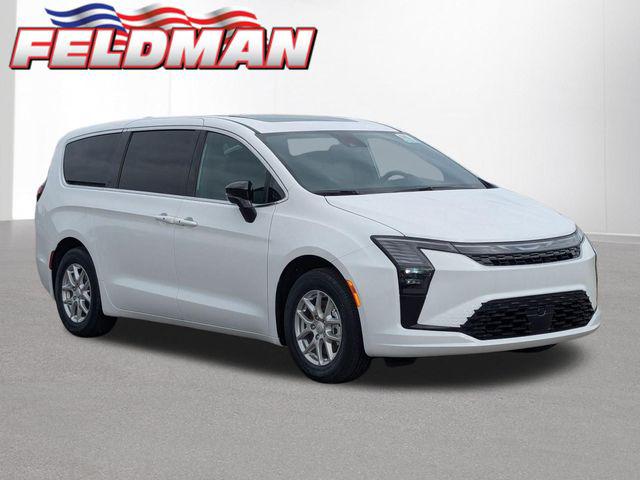 2027 Chrysler Pacifica Select for sale in Woodhaven, MI