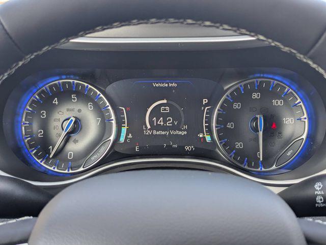 2027 Chrysler Pacifica Select AWD