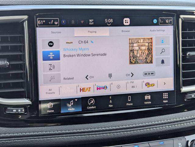 2027 Chrysler Pacifica Select AWD