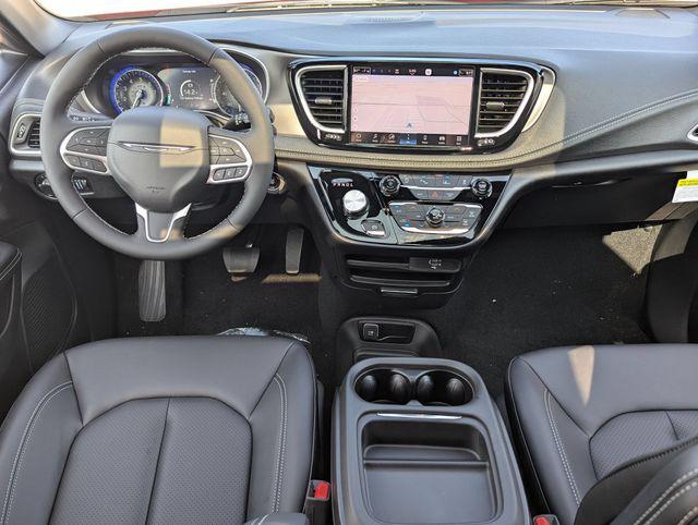 2027 Chrysler Pacifica Select AWD