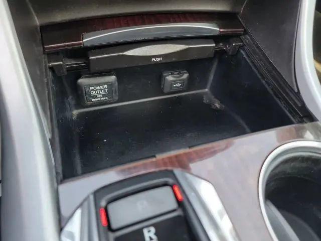 2017 Acura TLX w/Technology Package