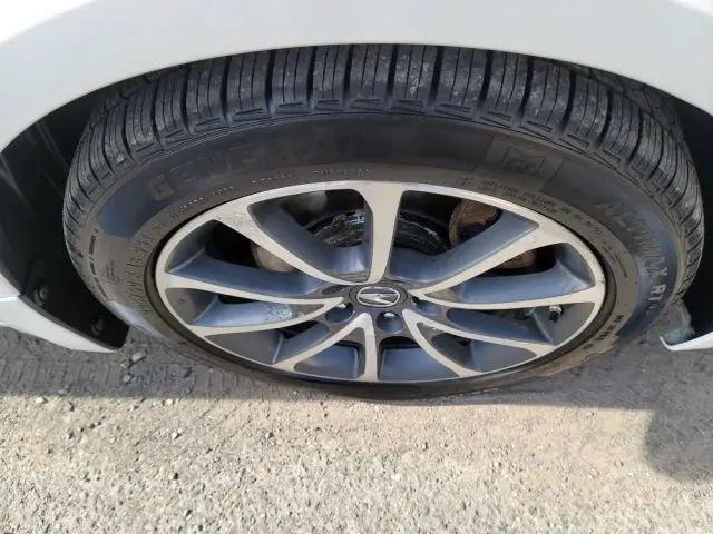 2017 Acura TLX w/Technology Package